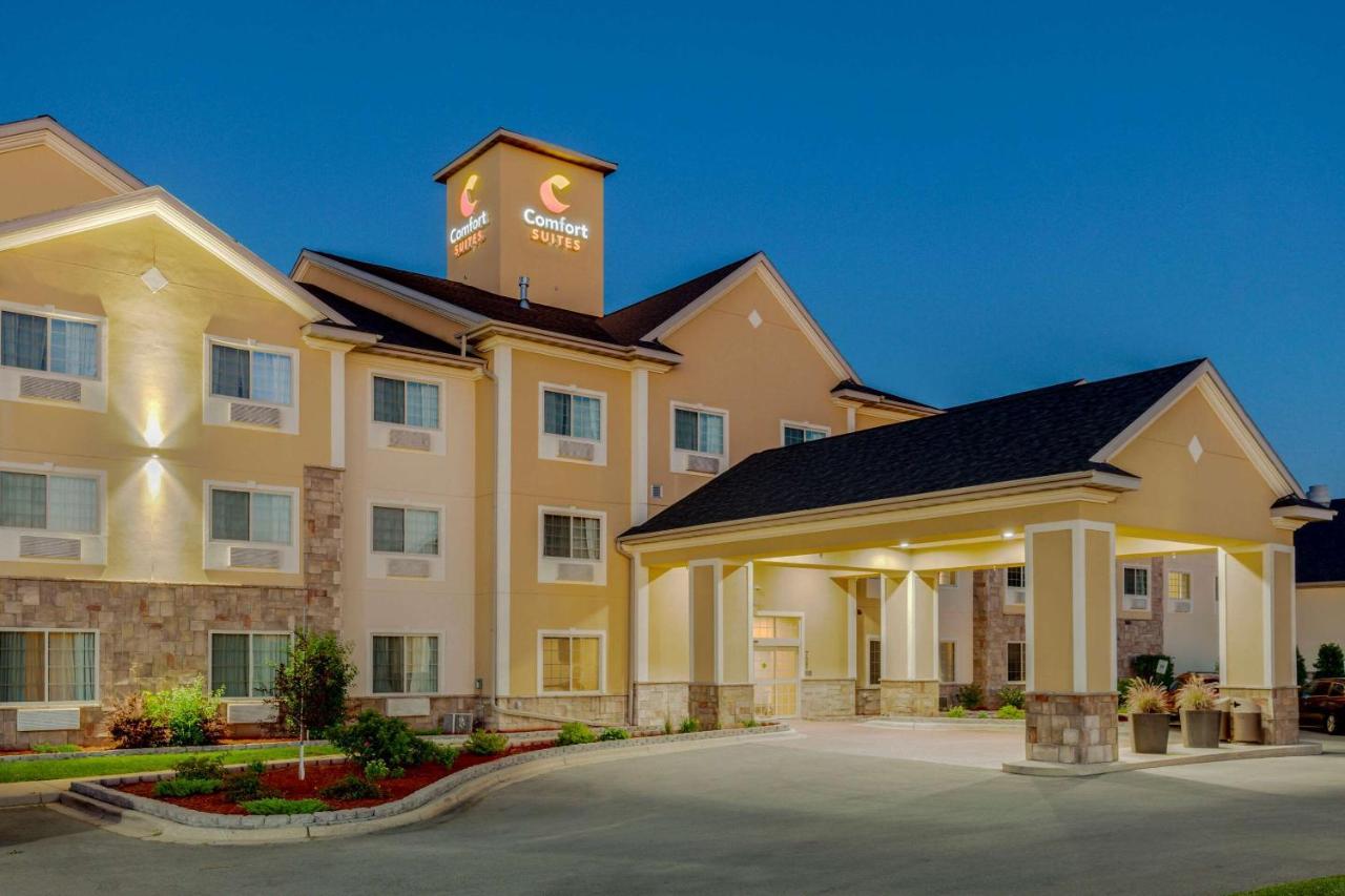 Comfort Suites Johnson Creek Conference Center Εξωτερικό φωτογραφία