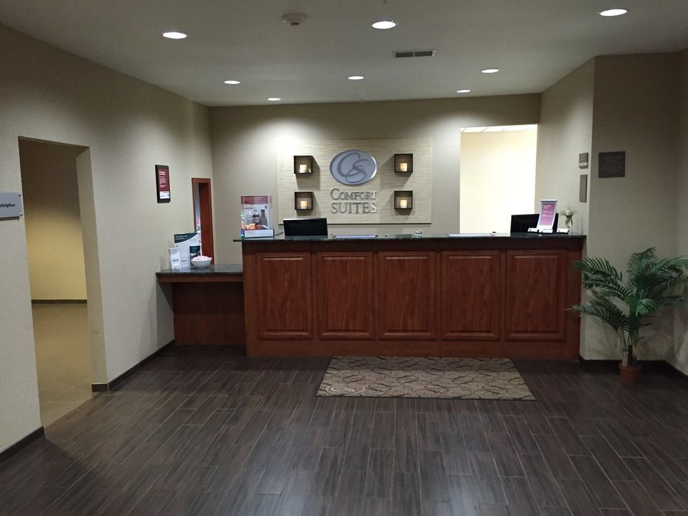Comfort Suites Johnson Creek Conference Center Εξωτερικό φωτογραφία